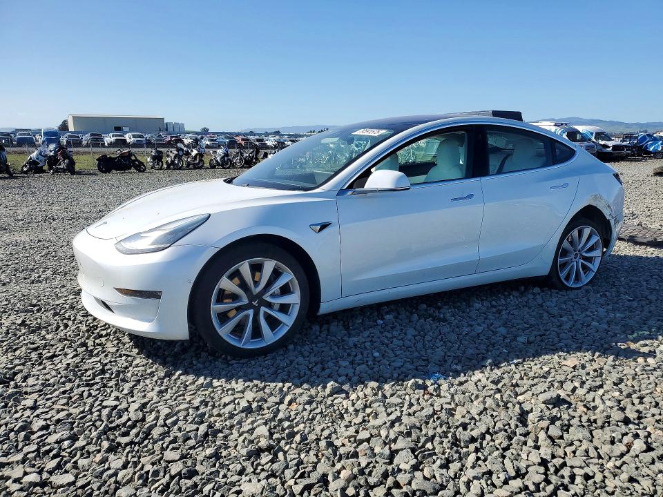 Продажа на аукционе авто 2018 Tesla Model 3, vin: 5YJ3E1EAXJF169595, номер лота: 79591575