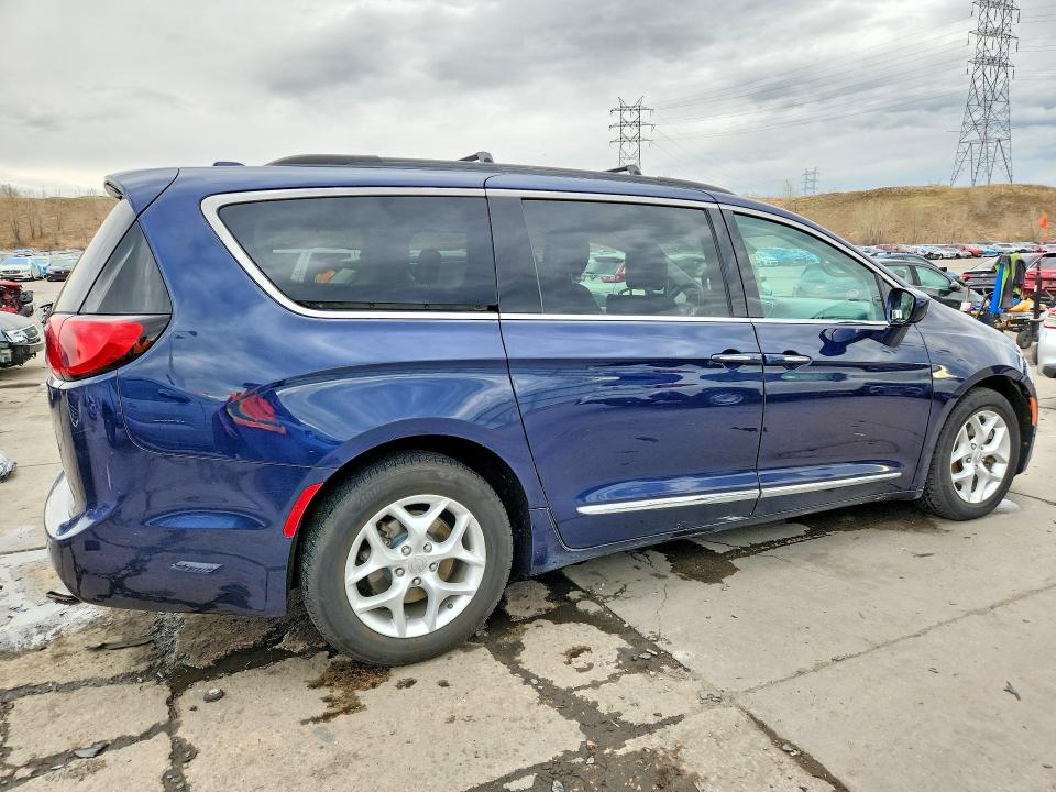 Продаж на аукціоні авто 2017 Chrysler Pacifica, vin: 2C4RC1BG1HR638435, номер лоту: 46892476