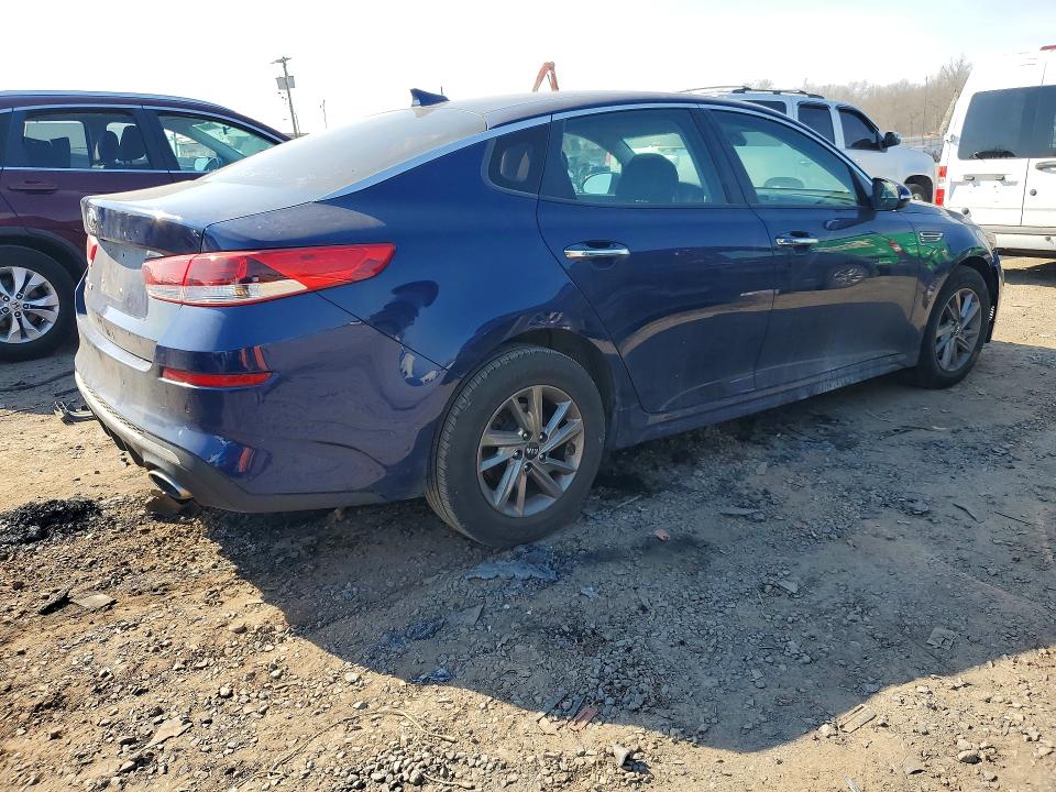 2019 Kia Optima მანქანა იყიდება აუქციონზე, vin: 5XXGT4L30KG303803, აუქციონის ნომერი: 47623466