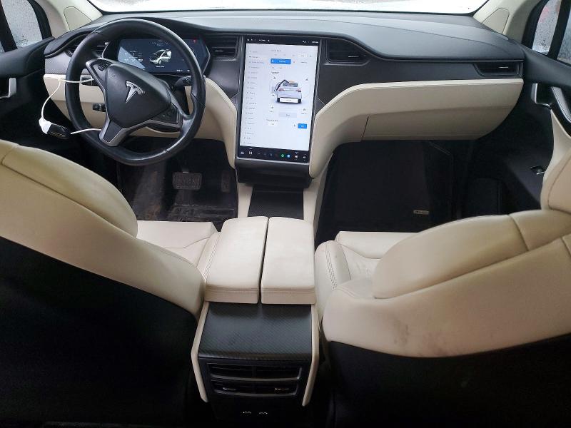 45458236 :رقم المزاد ، 5YJXCDE2XJF099811 vin ، 2018 Tesla Model X مزاد بيع