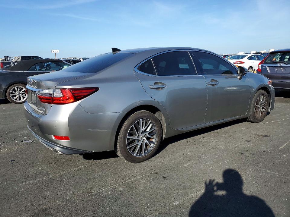 2017 Lexus Es 350 მანქანა იყიდება აუქციონზე, vin: 58ABK1GG9HU078619, აუქციონის ნომერი: 79598625