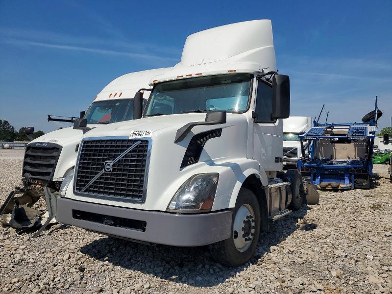 Продаж на аукціоні авто 2017 Volvo Vnl, vin: 4V4N39TG7HN987967, номер лоту: 46203716
