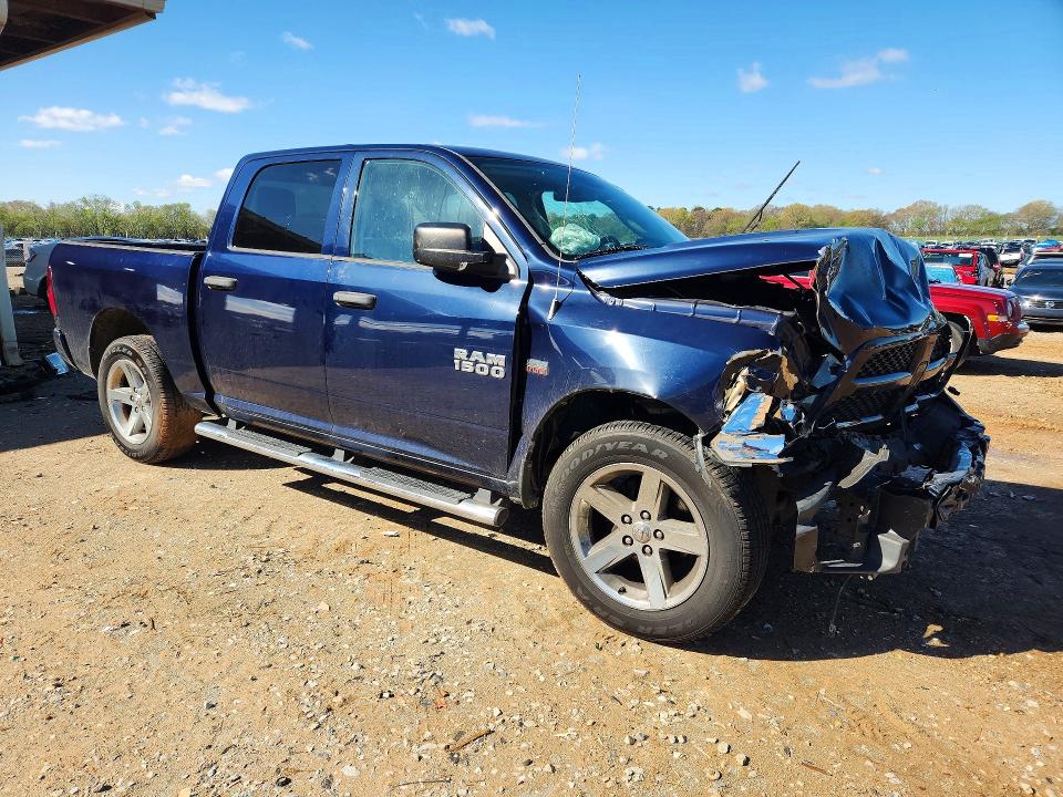 45540266 :رقم المزاد ، 1C6RR6KT8FS651131 vin ، 2015 Ram 1500 مزاد بيع