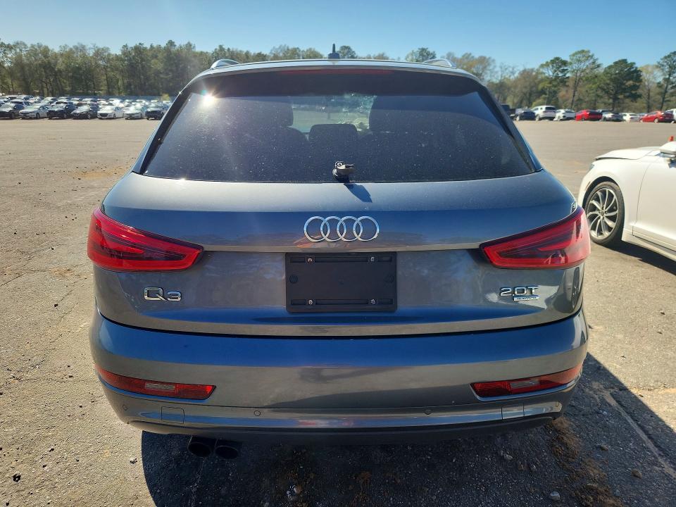46160096 :رقم المزاد ، WA1EFCFS1FR014020 vin ، 2015 Audi Q3 مزاد بيع