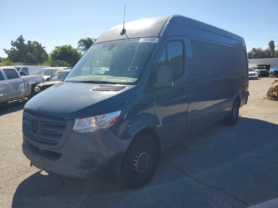 79997005 :رقم المزاد ، WD4PF1CD7KT007178 vin ، 2019 Mercedes Benz Sprinter مزاد بيع