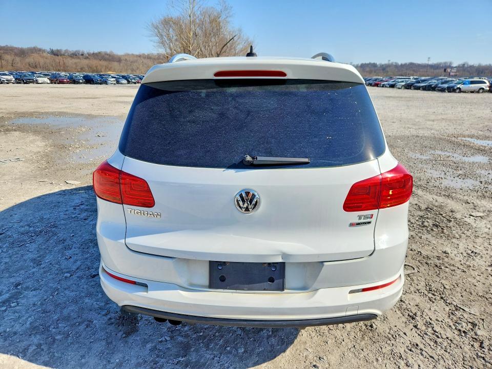 Продажа на аукционе авто 2016 Volkswagen Tiguan, vin: WVGBV7AXXGW006406, номер лота: 47008326