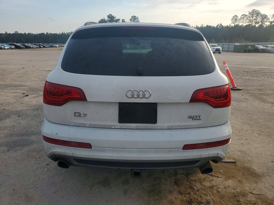 2015 Audi Q7 მანქანა იყიდება აუქციონზე, vin: WA1DGAFE1FD016693, აუქციონის ნომერი: 79176975