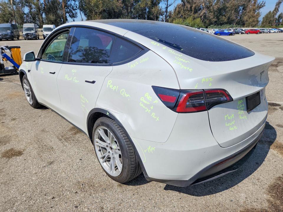 Продаж на аукціоні авто 2023 Tesla Model Y, vin: 7SAYGDEE5PF588566, номер лоту: 47392346