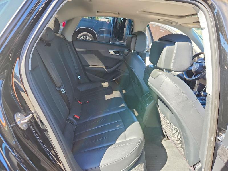 Продажа на аукционе авто 2017 Audi A4, vin: WAUDNAF49HN052046, номер лота: 47906786