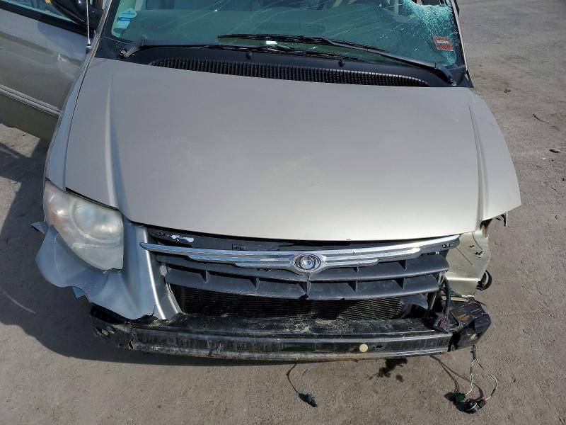 Auction sale of the 2005 Chrysler Town & Cnt, vin: 2C4GP54L75R444498, lot number: 41911556