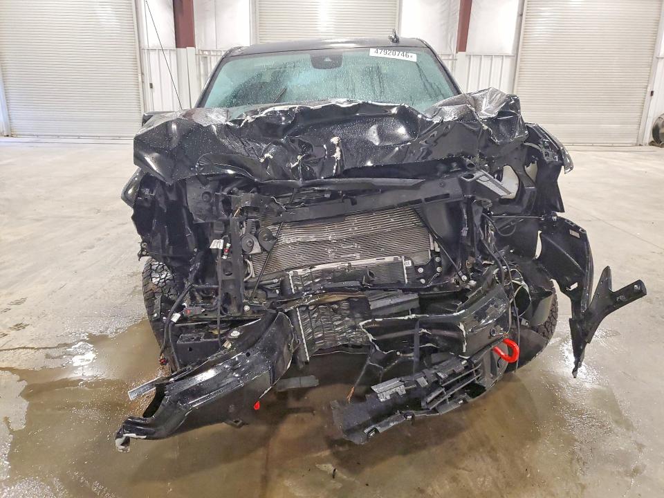 47920746 :رقم المزاد ، 1GTUUEE89TZ249043 vin ، 2026 Gmc Sierra مزاد بيع