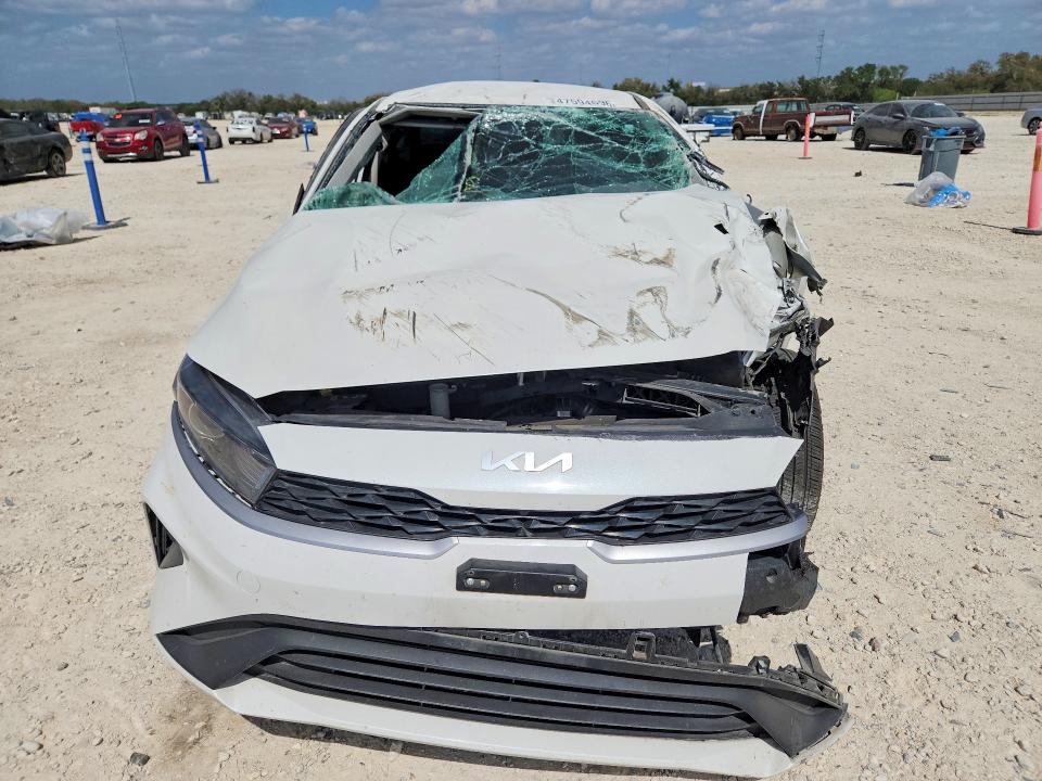 47594696 :رقم المزاد ، 3KPF24ADXPE636326 vin ، 2023 Kia Forte مزاد بيع