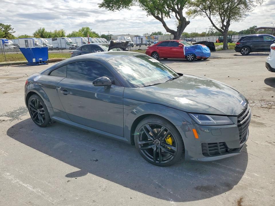 2017 Audi Tt მანქანა იყიდება აუქციონზე, vin: TRUC5AFV8H1010214, აუქციონის ნომერი: 46699636
