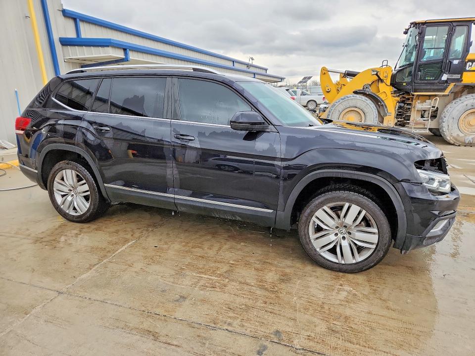 47352176 :رقم المزاد ، 1V2MR2CA4KC521228 vin ، 2019 Volkswagen Atlas مزاد بيع