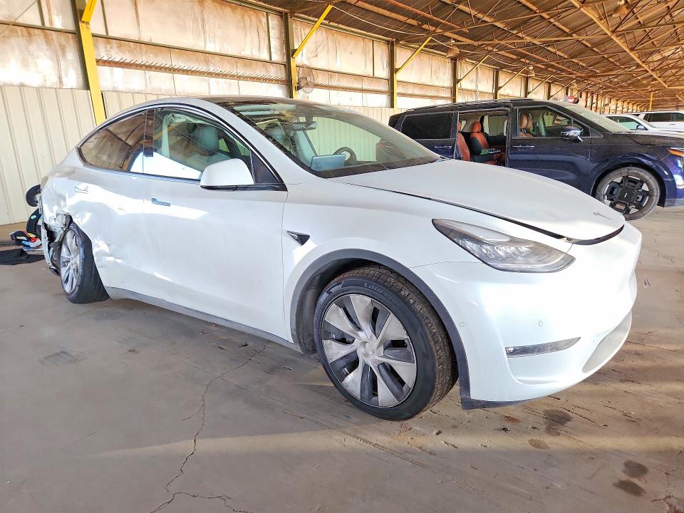 Продажа на аукционе авто 2021 Tesla Model Y, vin: 5YJYGAEEXMF216809, номер лота: 46409246