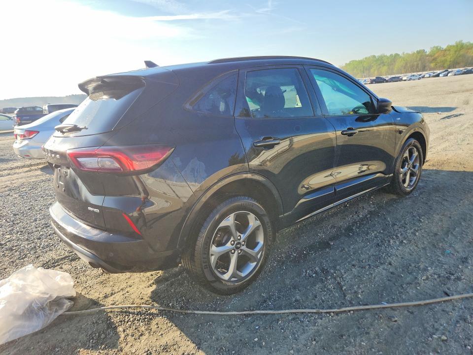 Продажа на аукционе авто 2023 Ford Escape, vin: 1FMCU9MN0PUA61732, номер лота: 47915246