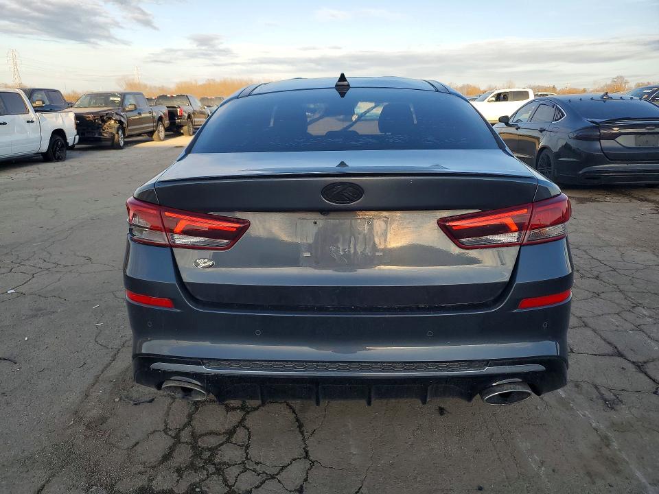 2020 Kia Optima მანქანა იყიდება აუქციონზე, vin: 5XXGT4L30LG418418, აუქციონის ნომერი: 47119696