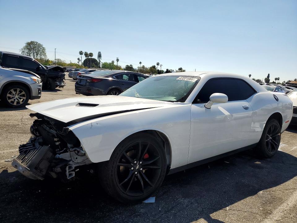 47221966 :رقم المزاد ، 2C3CDZAGXJH153214 vin ، 2018 Dodge Challenger مزاد بيع