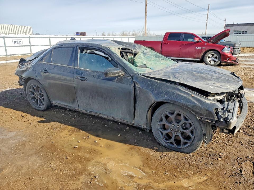 41589046 :رقم المزاد ، 2C3CCAGG1KH698375 vin ، 2019 Chrysler 300 مزاد بيع