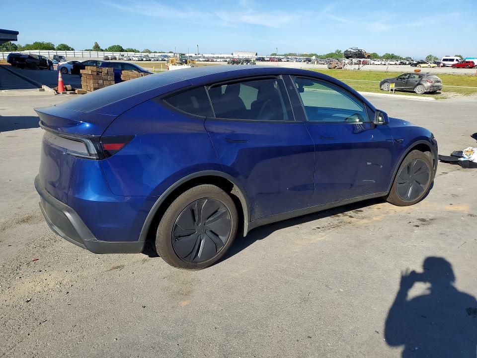 2026 Tesla Model Y მანქანა იყიდება აუქციონზე, vin: 7SAYGDED3TF416585, აუქციონის ნომერი: 46372766
