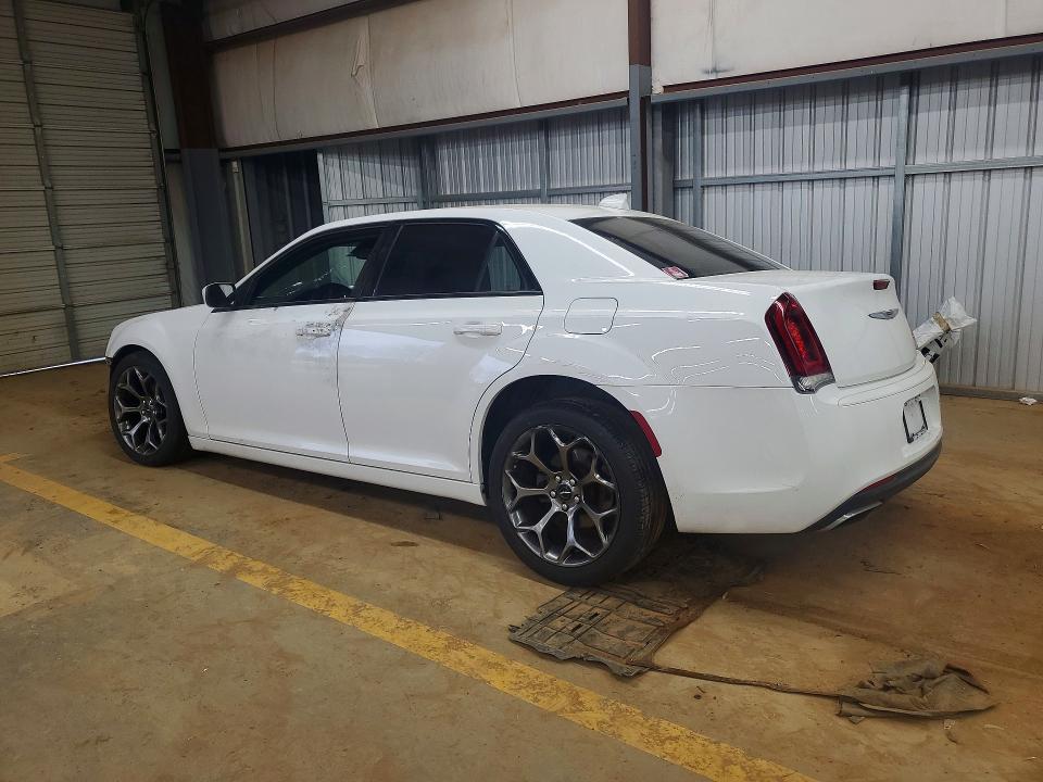 Auction sale of the 2017 Chrysler 300, vin: 2C3CCABG4HH549877, lot number: 46130756