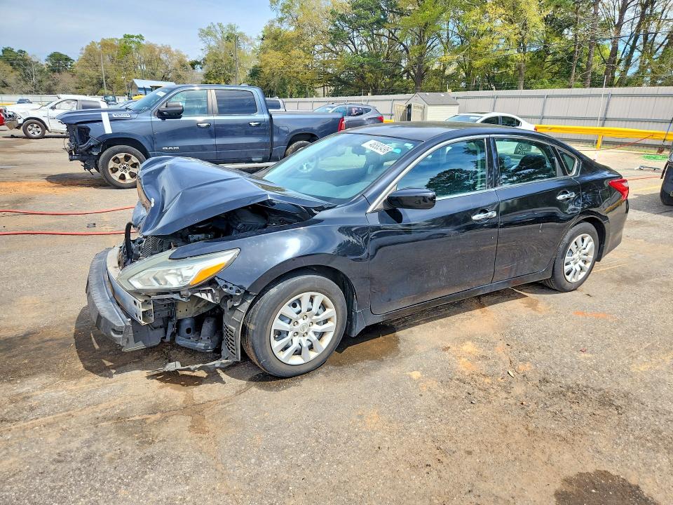 2016 Nissan Altima მანქანა იყიდება აუქციონზე, vin: 1N4AL3AP9GN384081, აუქციონის ნომერი: 46583496