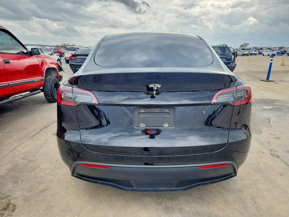 Продажа на аукционе авто 2023 Tesla Model Y, vin: 7SAYGDED6PF917265, номер лота: 79967165