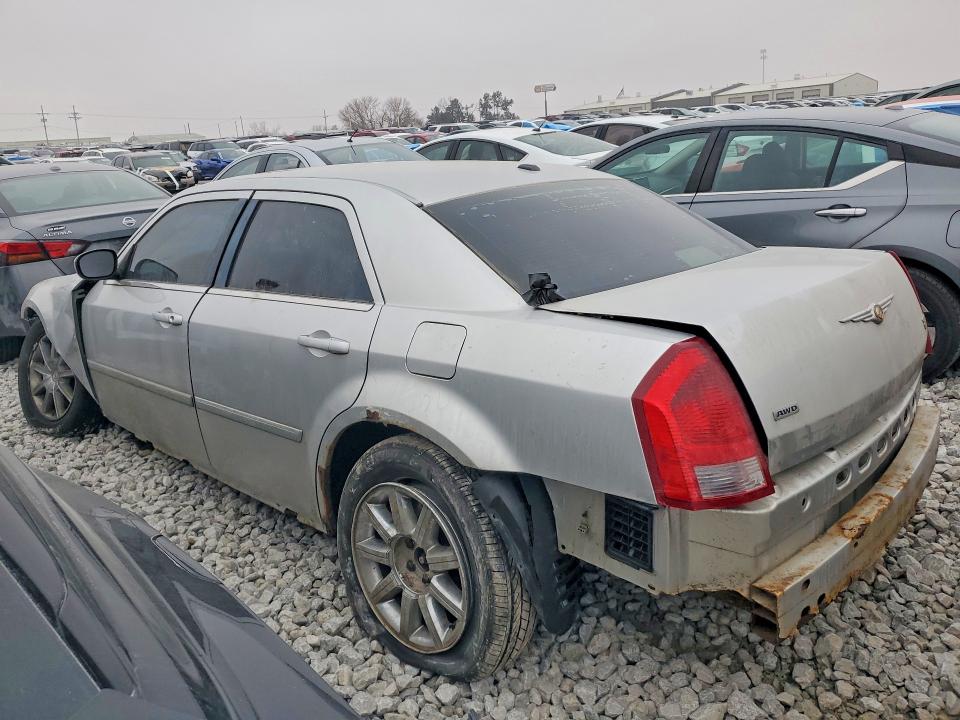 Продажа на аукционе авто 2007 Chrysler 300, vin: 2C3LK53G27H758980, номер лота: 79011015