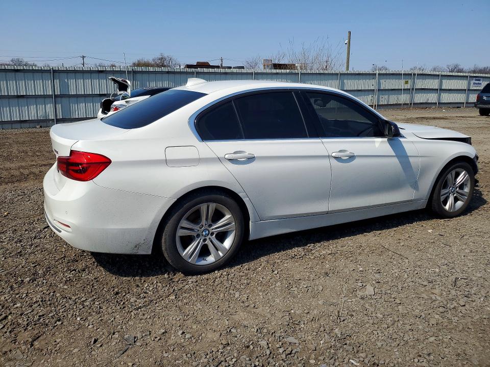 47721146 :رقم المزاد ، WBA8E3G52GNT74885 vin ، 2016 Bmw 328 مزاد بيع