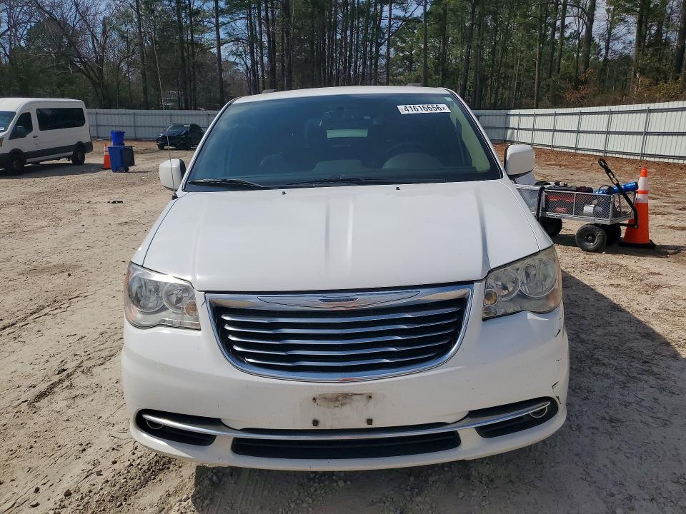 41616656 :رقم المزاد ، 2C4RC1BG8FR596133 vin ، 2015 Chrysler Town & Country مزاد بيع