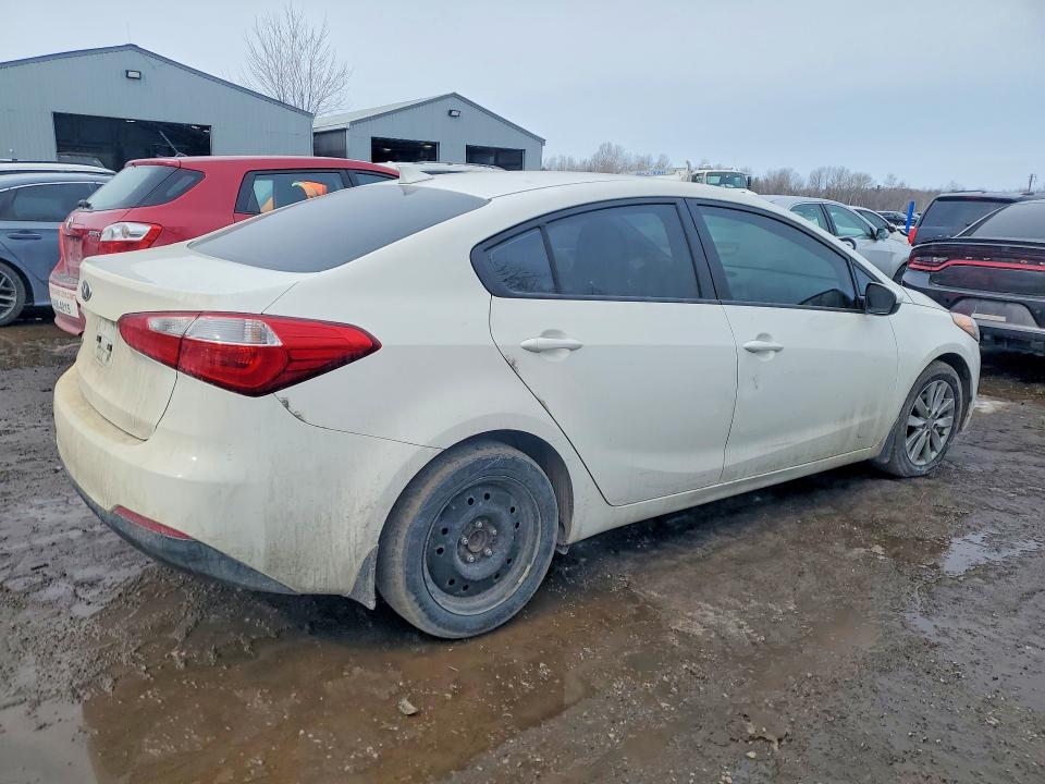 79480035 :رقم المزاد ، KNAFX4A65G5517286 vin ، 2016 Kia Forte مزاد بيع