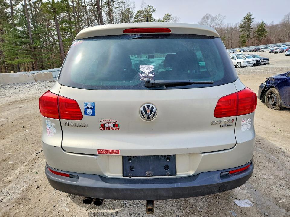 45995706 :رقم المزاد ، WVGBV3AX4EW555735 vin ، 2014 Volkswagen Tiguan مزاد بيع