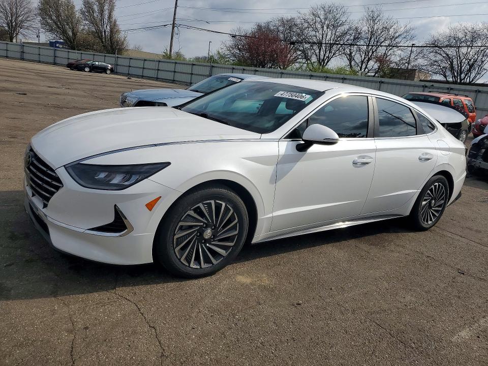 Auction sale of the 2022 Hyundai Sonata Hybrid, vin: KMHL34JJ5NA043832, lot number: 47750406