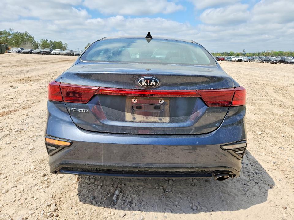 2021 Kia Forte მანქანა იყიდება აუქციონზე, vin: 3KPF24AD1ME339862, აუქციონის ნომერი: 47556626