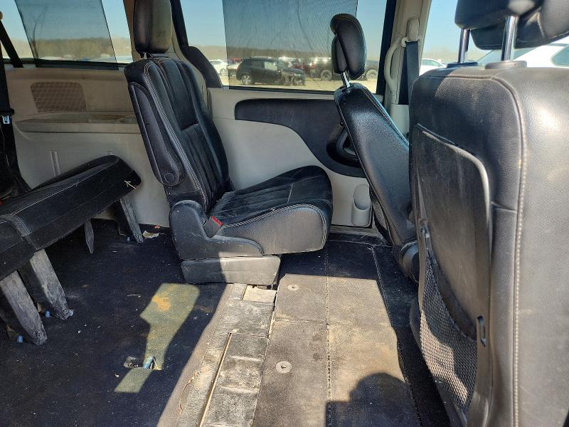 41886606 :رقم المزاد ، 2C4RC1BGXDR566368 vin ، 2013 Chrysler Town & Country مزاد بيع