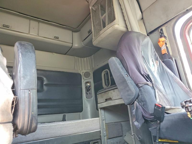 Продаж на аукціоні авто 2001 Freightliner Conventional, vin: 1FUYSWEB31PG01398, номер лоту: 47099026