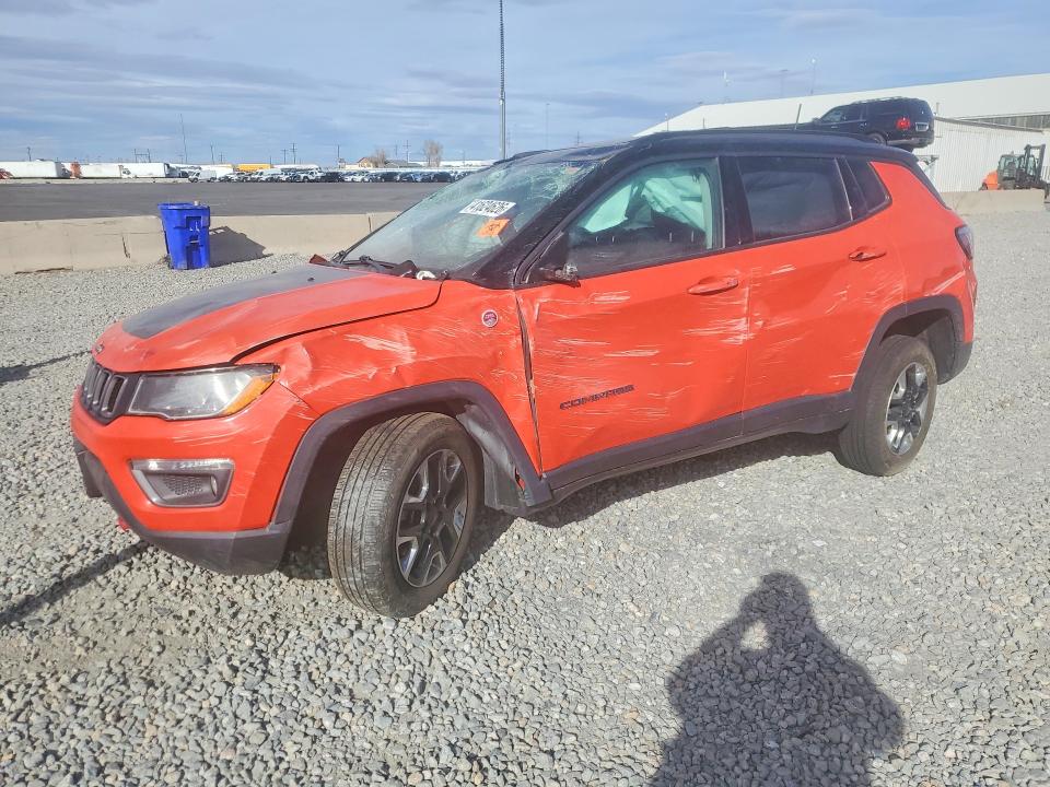 41624626 :رقم المزاد ، 3C4NJDDB5HT657283 vin ، 2017 Jeep Compass مزاد بيع