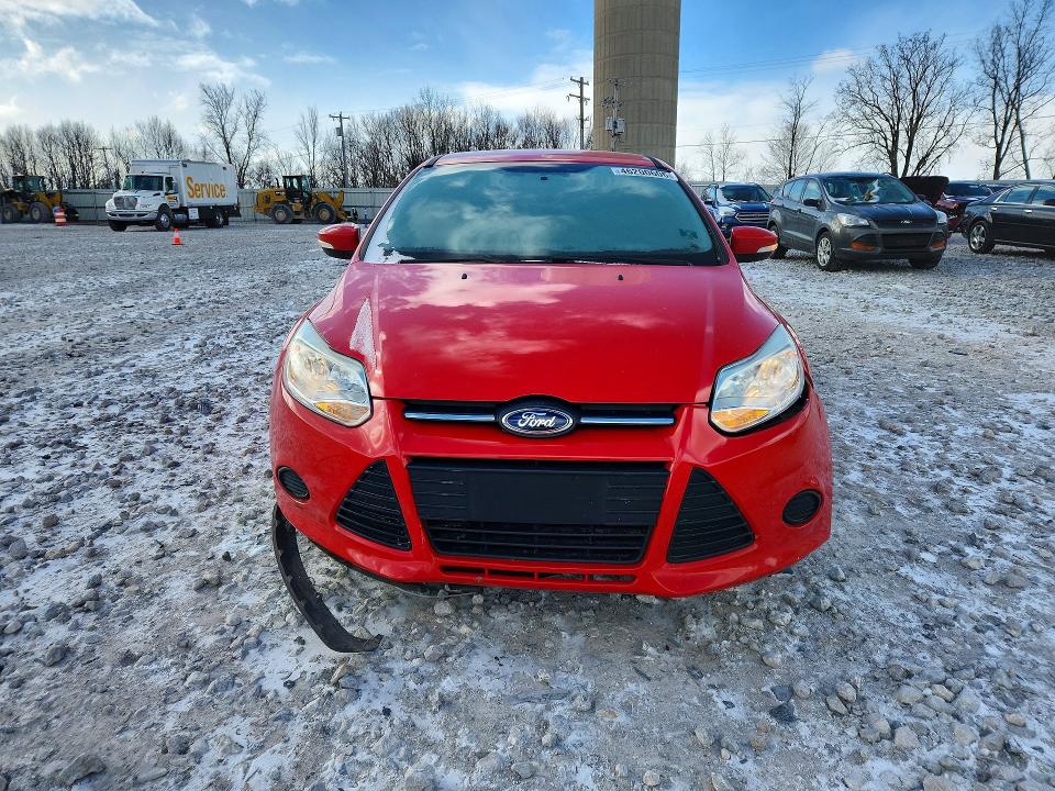 46200606 :رقم المزاد ، 1FADP3F25EL393965 vin ، 2014 Ford Focus مزاد بيع