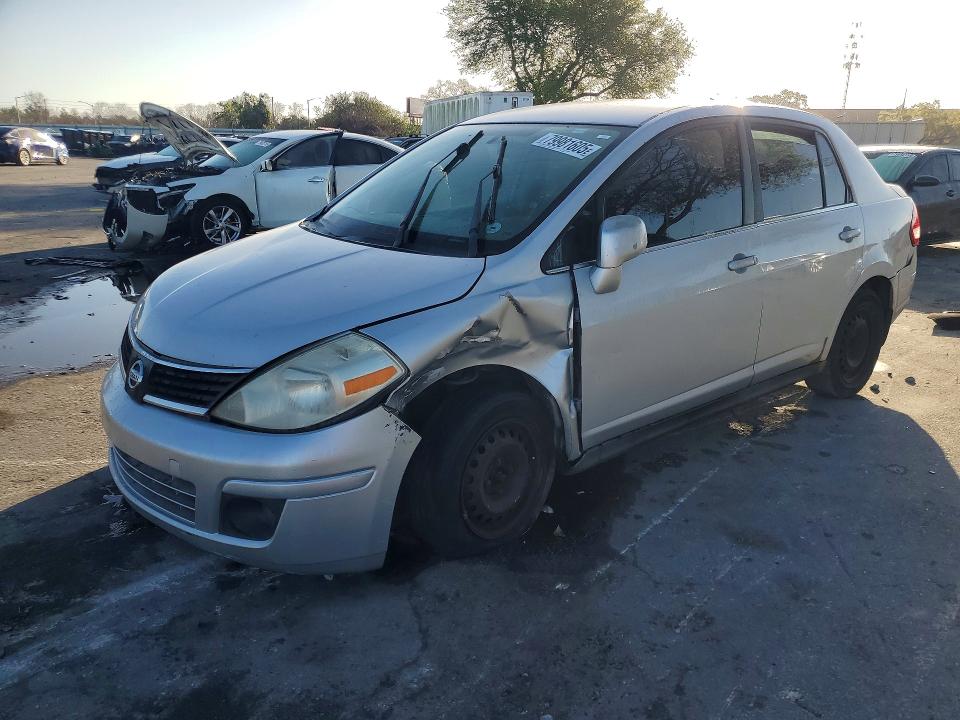 2008 Nissan Versa მანქანა იყიდება აუქციონზე, vin: 3N1BC11E58L363699, აუქციონის ნომერი: 79981605