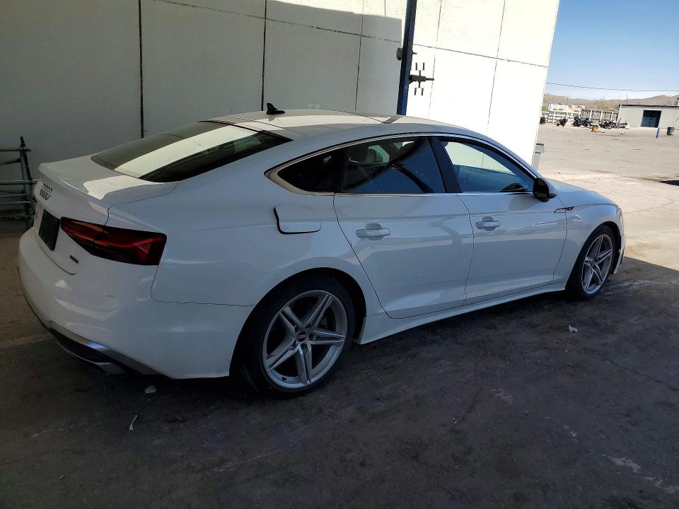 2021 Audi A5 მანქანა იყიდება აუქციონზე, vin: WAUDACF53MA059429, აუქციონის ნომერი: 46737886
