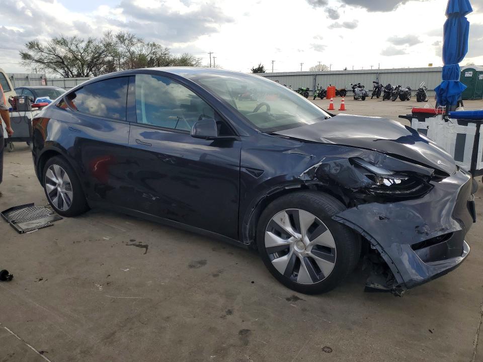 41734256 :رقم المزاد ، 7SAYGDEE1RA267950 vin ، 2024 Tesla Model Y مزاد بيع