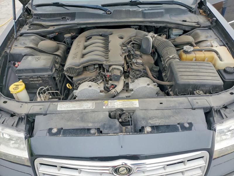 47731816 :رقم المزاد ، 2C3CA1CV0AH255823 vin ، 2010 Chrysler 300 مزاد بيع