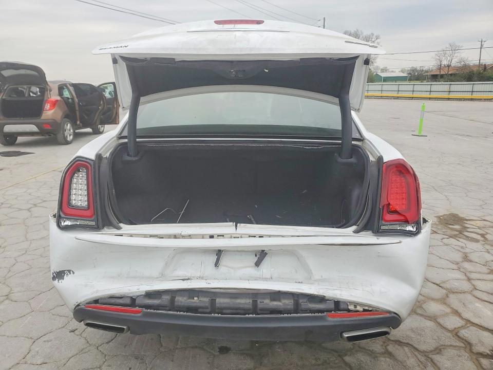 Aukcja sprzedaży 2016 Chrysler 300, vin: 2C3CCABG4GH223897, numer aukcji: 47827606