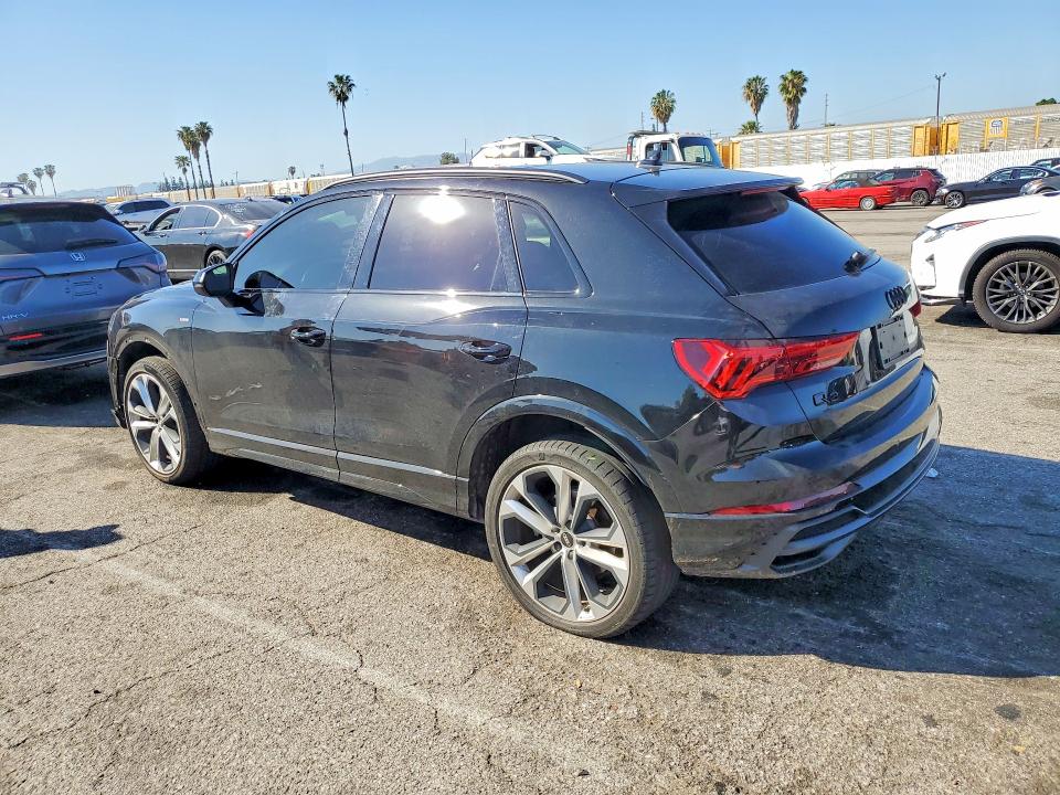 Продаж на аукціоні авто 2022 Audi Q3, vin: WA1EECF38N1127570, номер лоту: 45652046