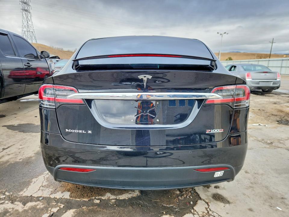 79644345 :رقم المزاد ، 5YJXCBE40HF051766 vin ، 2017 Tesla Model X مزاد بيع