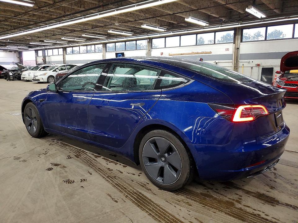 45493546 :رقم المزاد ، 5YJ3E1EA5NF370374 vin ، 2022 Tesla Model 3 مزاد بيع