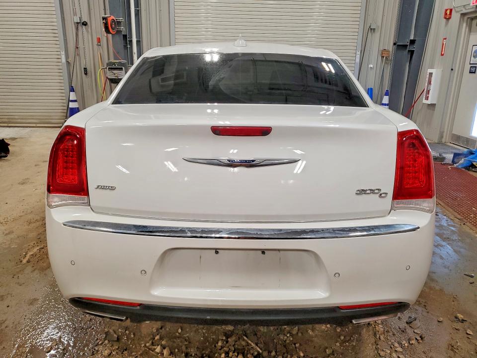 Продажа на аукционе авто 2015 Chrysler 300c, vin: 2C3CCAKG7FH814465, номер лота: 41838476