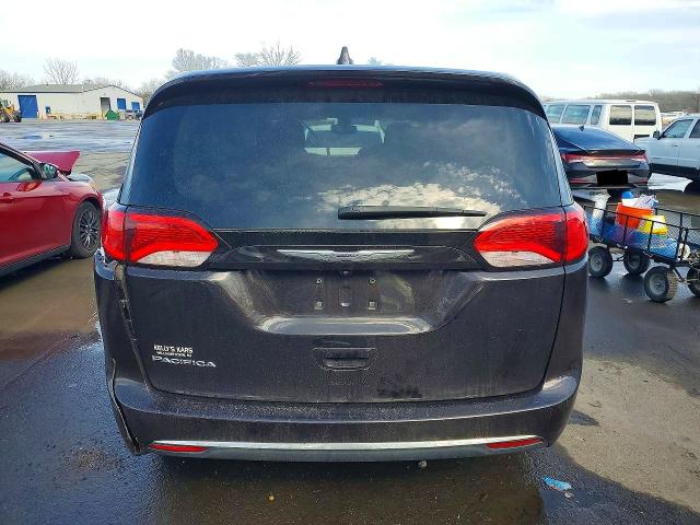 45763776 :رقم المزاد ، 2C4RC1BG9HR788471 vin ، 2017 Chrysler Pacifica مزاد بيع