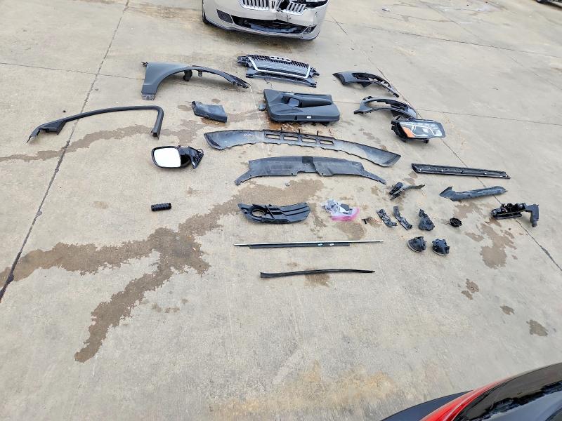 41813876 :رقم المزاد ، WA1LFAFP2BA026676 vin ، 2011 Audi Q5 مزاد بيع