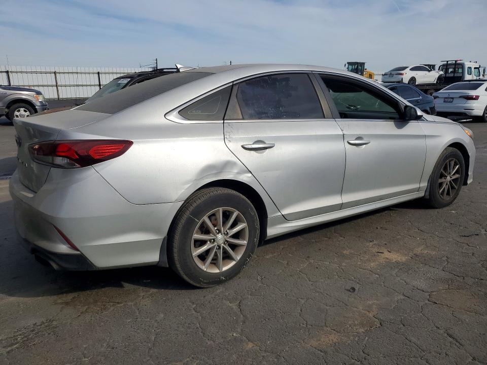 2018 Hyundai Sonata მანქანა იყიდება აუქციონზე, vin: 5NPE24AF4JH689829, აუქციონის ნომერი: 47994886